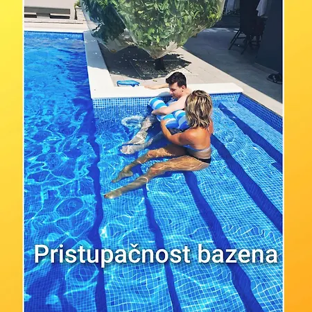 With Pool, Accessible For People With Disabilities, Near Zadar شقة بيبينيا