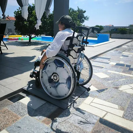With Pool, Accessible For People With Disabilities, Near Zadar Lejlighed Bibinje