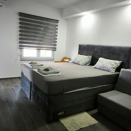 With Pool, Accessible For People With Disabilities, Near Zadar 公寓 *