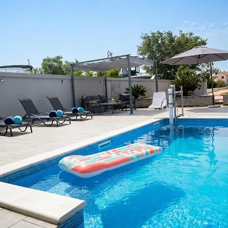公寓 With Pool, Accessible For People With Disabilities, Near Zadar *